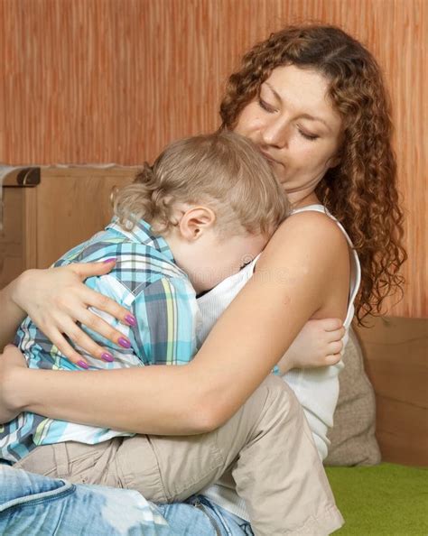 Mother Comforting Crying Child Stock Image Image Of Pain Consoling