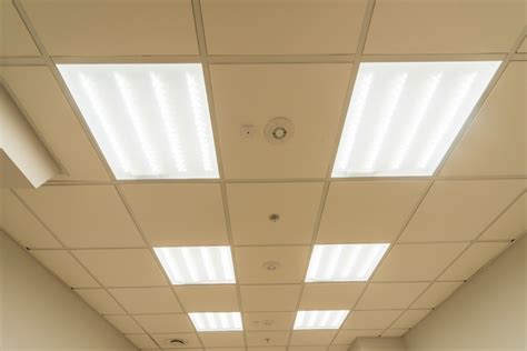 They are easy to install and can be connected if there is a need to add pizzazz to any space, then fluorescent ceiling light fixtures. Fixing a Fluorescent Ceiling Light | ThriftyFun