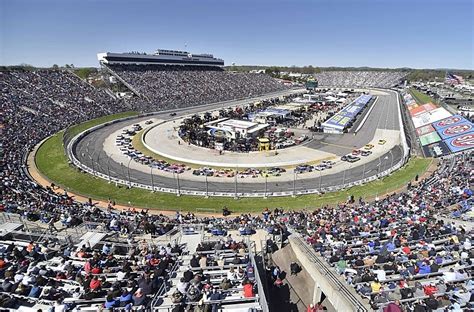 Follow all news and events held at united states's martinsville speedway race track. NASCAR Fantasy Picks: Martinsville Speedway