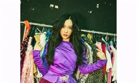 Update Girls’ Generation Reveals Taeyeon’s Teasers For “holiday Night” Soompi