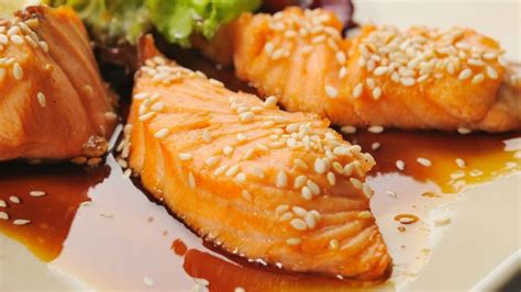 Dredge both sides of the fish in the flour, shaking off any excess. The Pioneer Woman's Teriyaki Salmon and Kale Sheet Pan ...