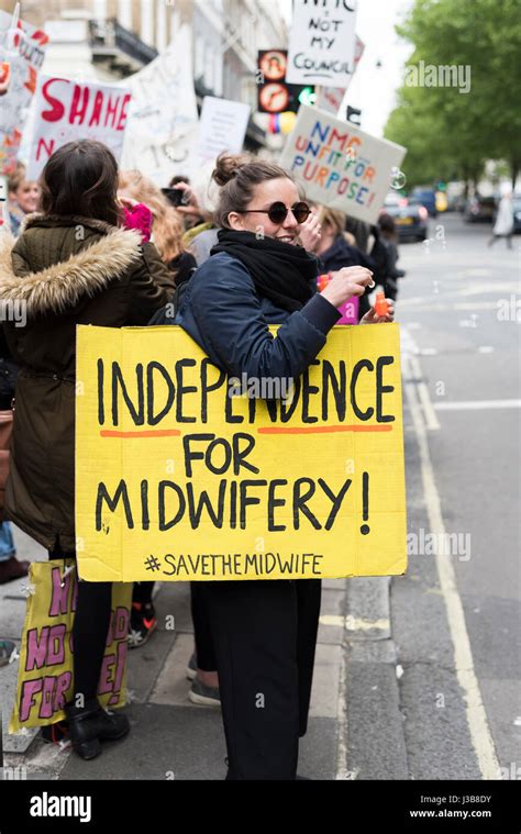 London Uk 5th May 2017 Midwives And Their Supporters Protest The Record And Decisions Of The