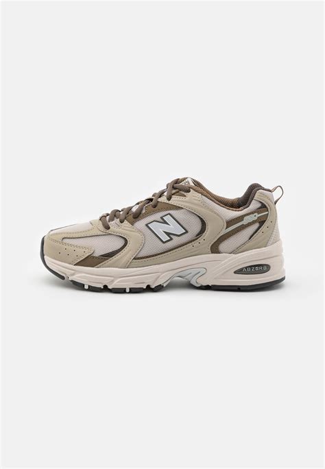 New Balance 530 Unisex Sneakers Low Summer Fogaluminiumseppiabej
