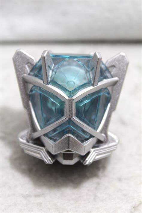It's a pretty cool form that combines all the elemental powers of his other four forms and is super fast. Kamen Rider Wizard / DX Infinity Wizard Ring
