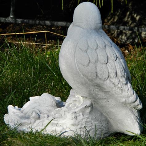 Maybe you would like to learn more about one of these? Betonfigur Vogelfigur Tauben Paar sitzend mit Nachwuchs im ...