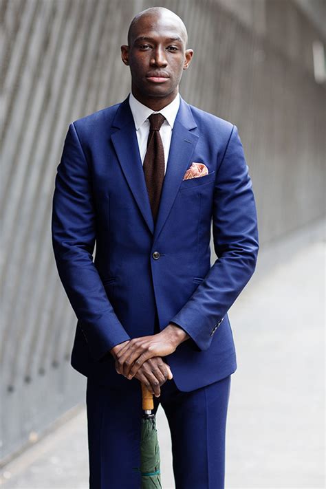 Gray suits are a fashion must. Revisiting the blue and brown colour combination | Grey Fox