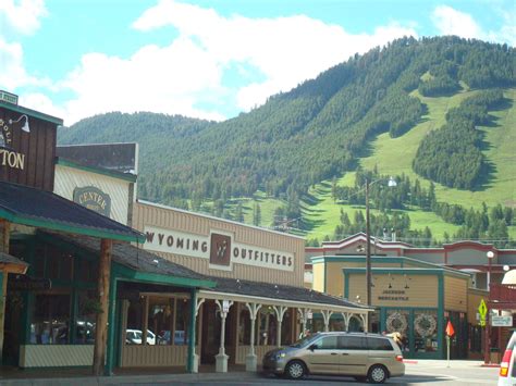 The 7 Best Towns in Wyoming for LGBT Families - Movoto