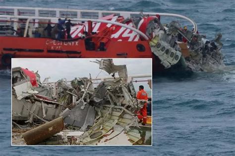 Crashed Airasia Flight Black Box Found As Aviation Experts Look To Piece Together Planes Final