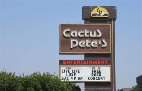 1385 highway 93, jackpot, nv, 89825, united states of america. Granite Range Living Room Suite - Picture of Cactus Petes ...