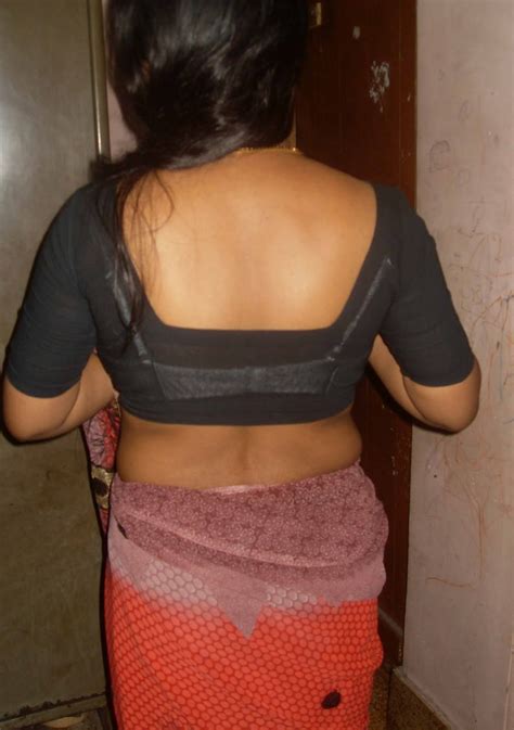 Mallu Wife Big Hips Remove Saree Petticoat Sex Xxx Photos
