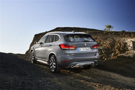 The 2021 bmw x1 is petite, playful, and practical, which makes it one of our favorite luxury subcompact crossovers and perhaps the perfect choice for you. BMW X1 ganha visual atualizado e inédita versão híbrida | Auto Esporte | G1