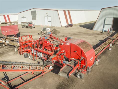 Big Machines Spudnik Shows Off Latest Equipment Potato Grower Magazine