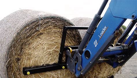 Dual Round Bale Spike Challenge Implements