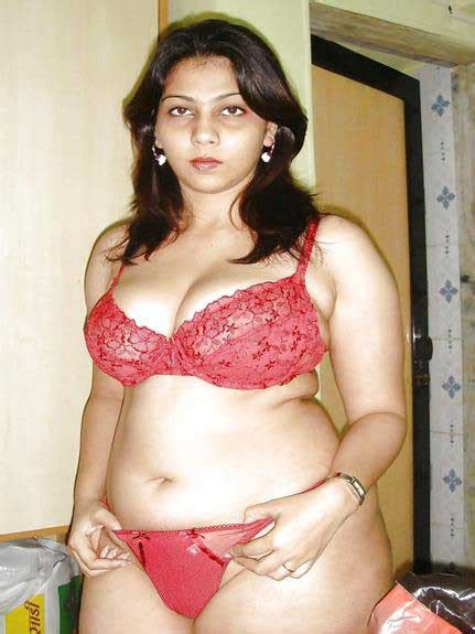 Hot Bhabhi Ki Sex Ki Lat Lag Gai Aur Moti Gaand Ka Photo Share Kiya