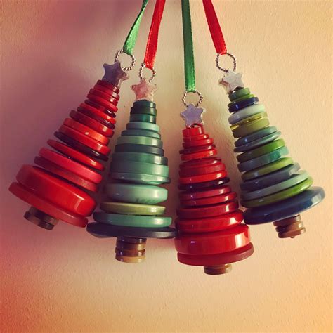 Individual Button Christmas Trees Vintage Christmas Crafts Wooden
