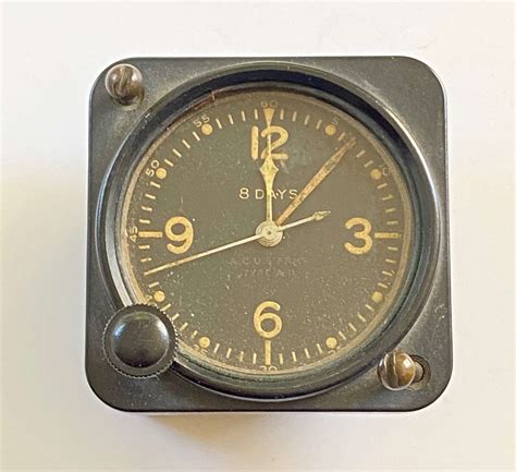 Ww2 Period American Aircraft Clock By Elgin Watch Co