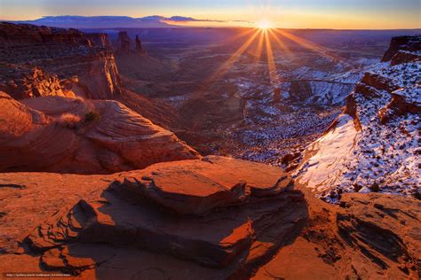 Canyonlands National Park Download Wallpaper Sunrise Warmth From Mesa