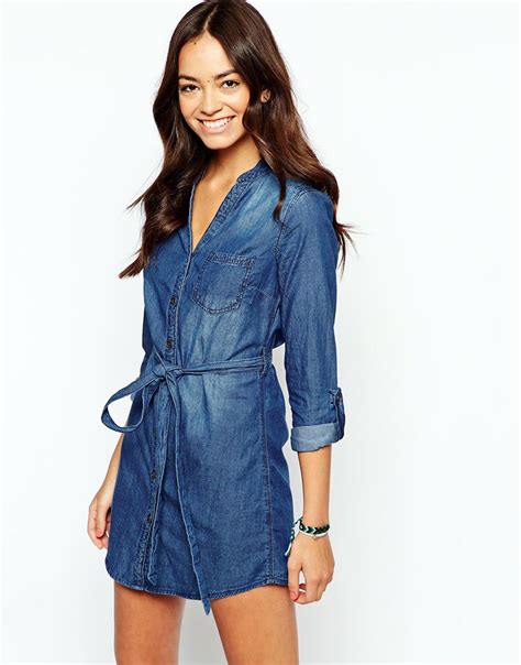 Asos design petite v neck button through mini dress red floral uk6. ARIELLE FOR ASOS | Leni's Models Blog