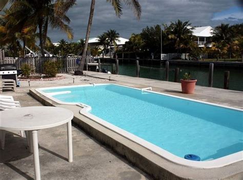 While you're considering a camper rental, keep in mind that many renters also offer a discount the longer you rent. Okay. House vacation rental in Key Colony Beach from VRBO ...