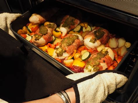 From a small intimate dinner party to birthday parties of all sizes and christenings etc. LONDON SOIREE PRESENTS: THE ROAMING DINNER PARTY (SPRING ...