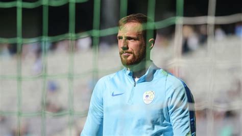 News the slovenian had extended his terms until 2023 came on wednesday courtesy of as' manolete reported in february that oblak was set for a deal that will earn him an annual salary of around €10 million (£8.7 million). Atletico to Offer Keeper Jan Oblak Huge Pay Rise in Order to Ward Off Lurking PSG | 90min