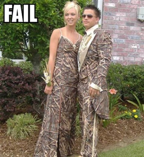 28 Real Life Prom Dress Fails Wtf Gallery Ebaums World