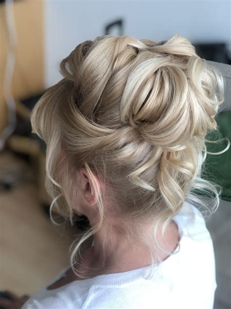 Mother Of The Groom High Textured Updo Hairstyle By Katerina Rapoport