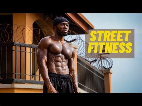 Meet Cj A Nigerian Bodybuilder Who Exercises On The Street Chronicles