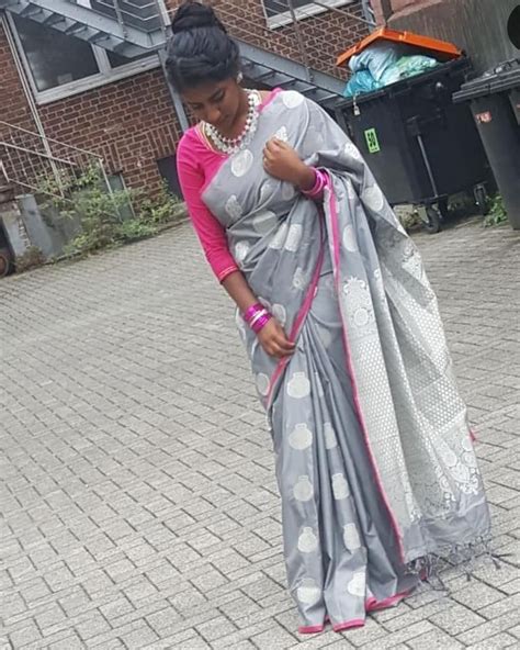 Grey Saree With Pink Border Saree Designs In 2019 Grey Saree Saree Photoshoot Saree Styles