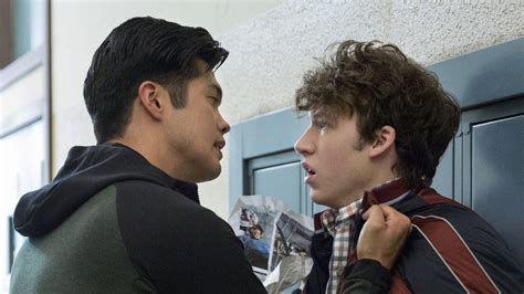 13 Reasons Why Creator Defends Season 2 Finale S Graphic Sexual Assault Scene 9thefix
