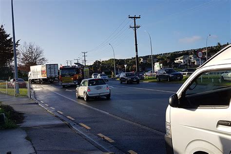 Sunlive Crash Causing Traffic Delays On Sh29a The Bays News First