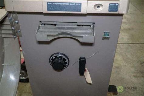 Hyosung Hb 1400 Tranax Atm Machine With Key Roller Auctions