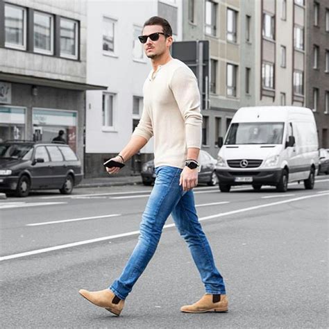 One direction star harry styles declares his love for chelsea boots (and ryan gosling) after heart monitor test reveals what really gets his pulse the singer's pulse was tracked as he was shown a series of images by the show's host nick grimshaw. Pin by Prathamesh on Fashion | Chelsea boots outfit, Beige ...