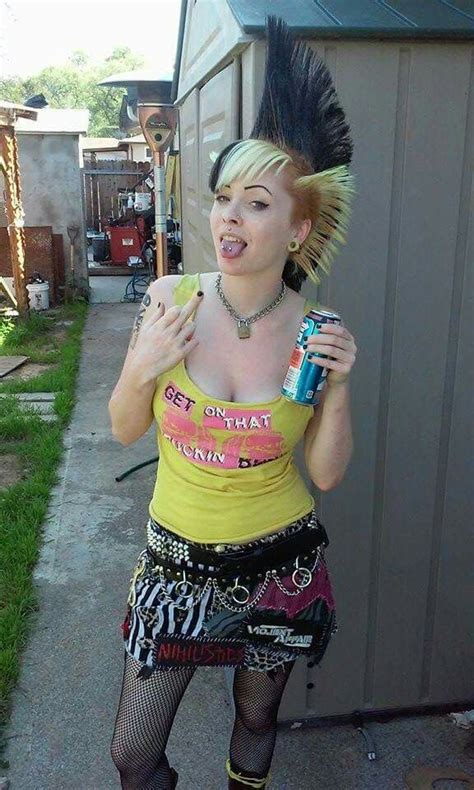 awesome punk rock fashion punk rock girls punk girl