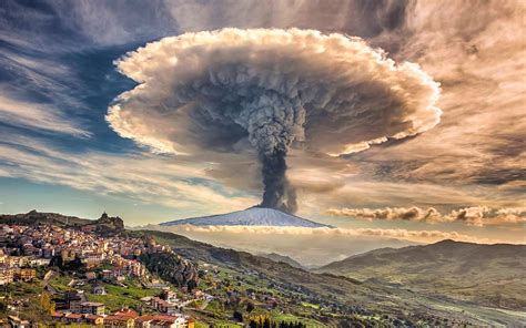 Mount Etna Erupting Italy R NatureIsFuckingLit
