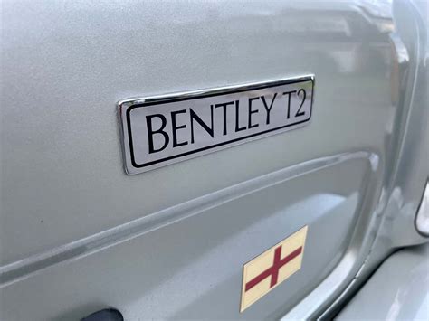 Download Classic Elegance Bentley T2 Luxury Car Wallpaper