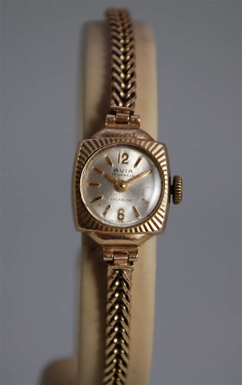 Sold 1966 Ladies Avia 9k Gold Watch On 9k Gold Bracelet Birth Year