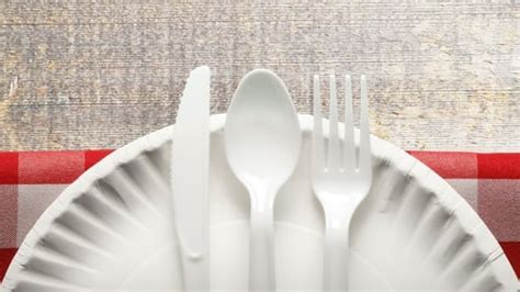 England To Ban Single Use Plastic Cutlery And Plates