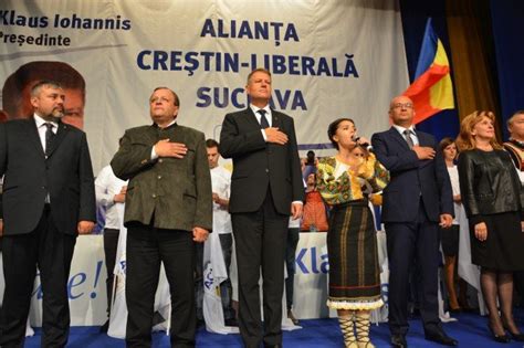 Elev în vârstă de 17 ani şi un tânăr de 20 de ani au fost înjunghiaţi joi, în jurul orei 13 în apropierea unei unități de învățămant în urma unei răfuieli cu alţi tineri. Klaus Iohannis, făcut din nou de ruşine de liderii ACL ...