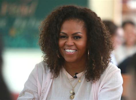 Michelle Obamas Book Becoming To Be A Netflix Documentary The New