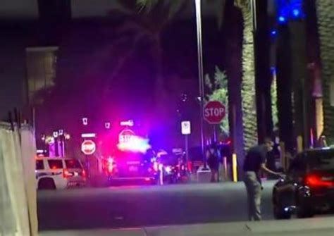 3 shot in newly reopened westgate entertainment district outside phoenix cbs news