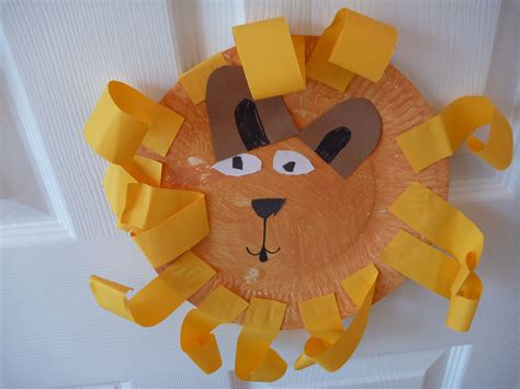 Pin By Whitney Horn On Fun For Kids Daniel And The Lions Crafts For