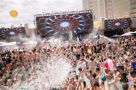 Las Vegas Hottest Pool Wet Republic Is About To Become Even Hotter