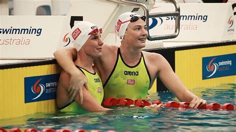 Cate natalie campbell, oam is an australian competitive swimmer who won two bronze medals at the 2008 summer olympics and a gold medal at the 2012 summer olympics. Cate Campbell - Swimming (Australia) : Ohlympics