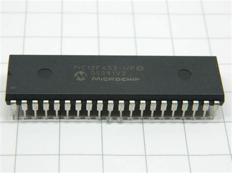 Pic18f452 Ip Microcontroller