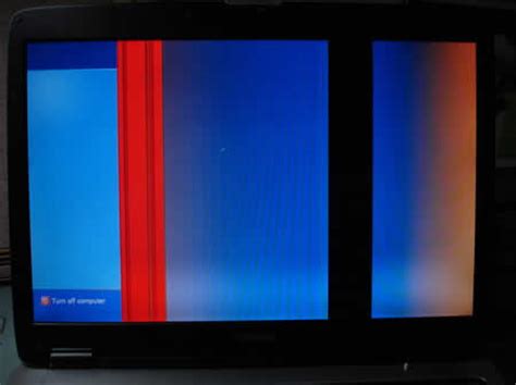 Вертикальные полоски на экране. Вертикальные полосы лсд телевизора. Вертикальные полосы на мониторе. Вертикальные полосы на экране монитора.