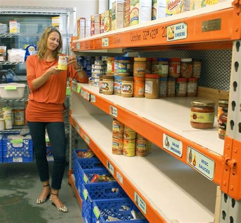 Issaquah food and clothing bank. Issaquah groups offer help to homeless, others | Issaquah ...