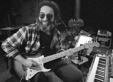 Grateful Dead A Look Back At The Bands Magical Year Of