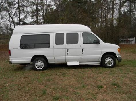 Find Used 2005 Ford 12 Passenger Van In Burgaw North Carolina United