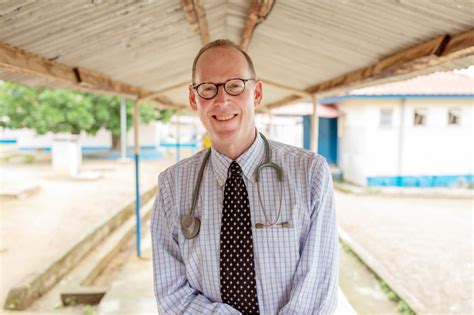 Dr Paul Farmer Est Mort Dans Son Sommeil Un électrochoc En Haïti Et